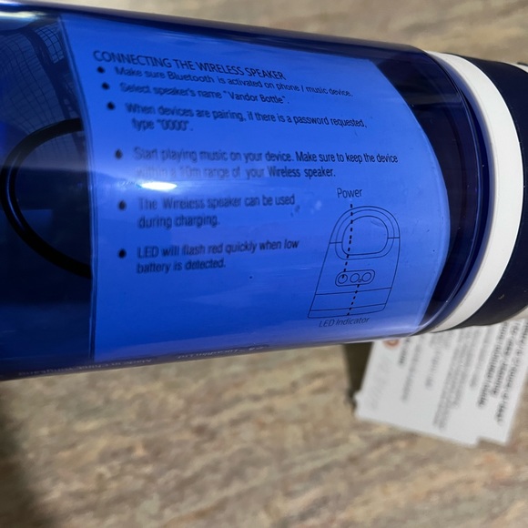 NWT 16 oz Triton Star Wars bottle w/ wireless speaker - Picture 13 of 13